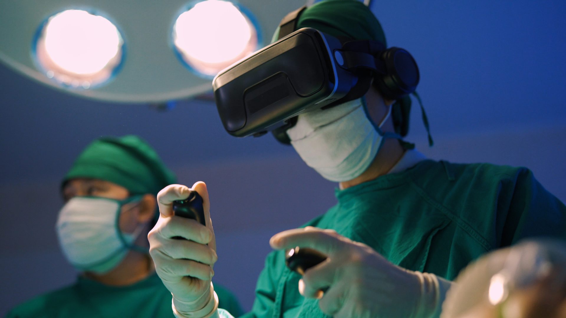 Smartness in healthcare: VR headset surgery